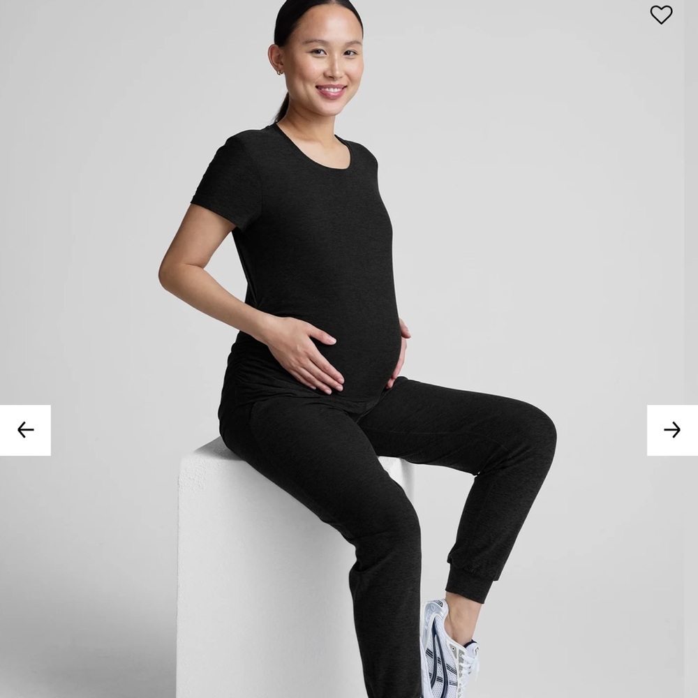 Beyond the Bump Featherweight Maternity Tee - Darkest Night (Black) Sz L - Picture 3 of 5